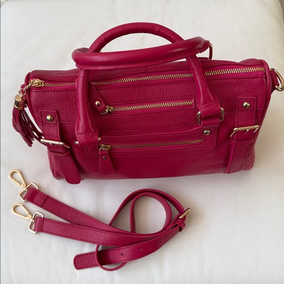 NWT. Erica Anenberg Pink Handbag. Gold hardware. - Picture 4 of 10